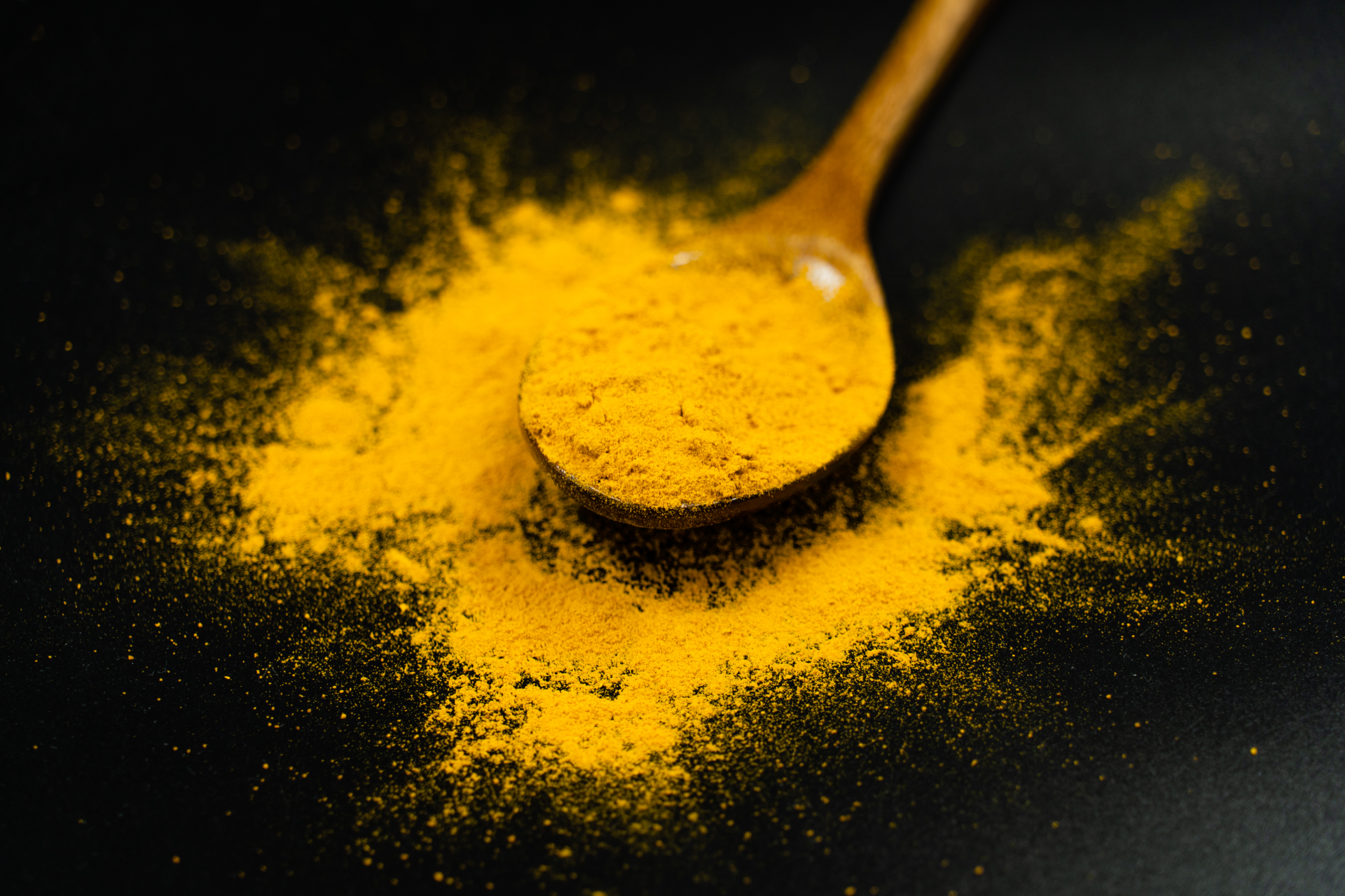 What is Curcumin? What are its health benefits and the best ways to use it? | AgNext
