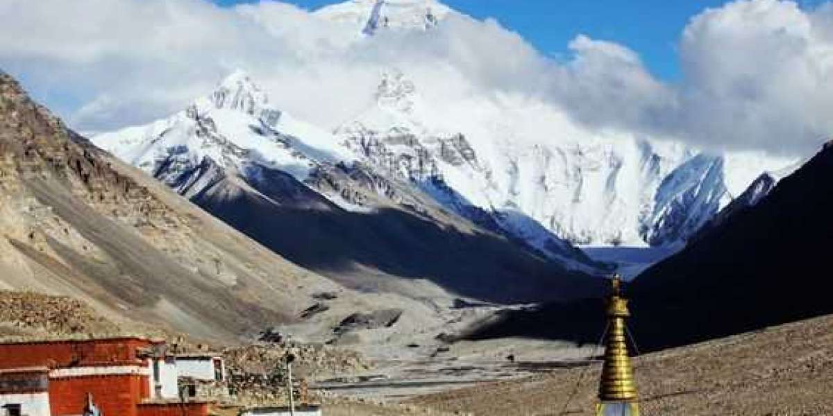 The Great Everest trekking tour
