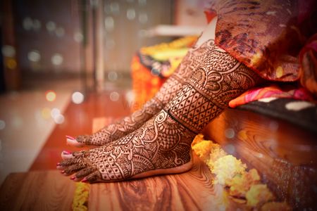 If you are going to be a bride, then take the latest ideas from Foot Mehndi - MyLargeBox