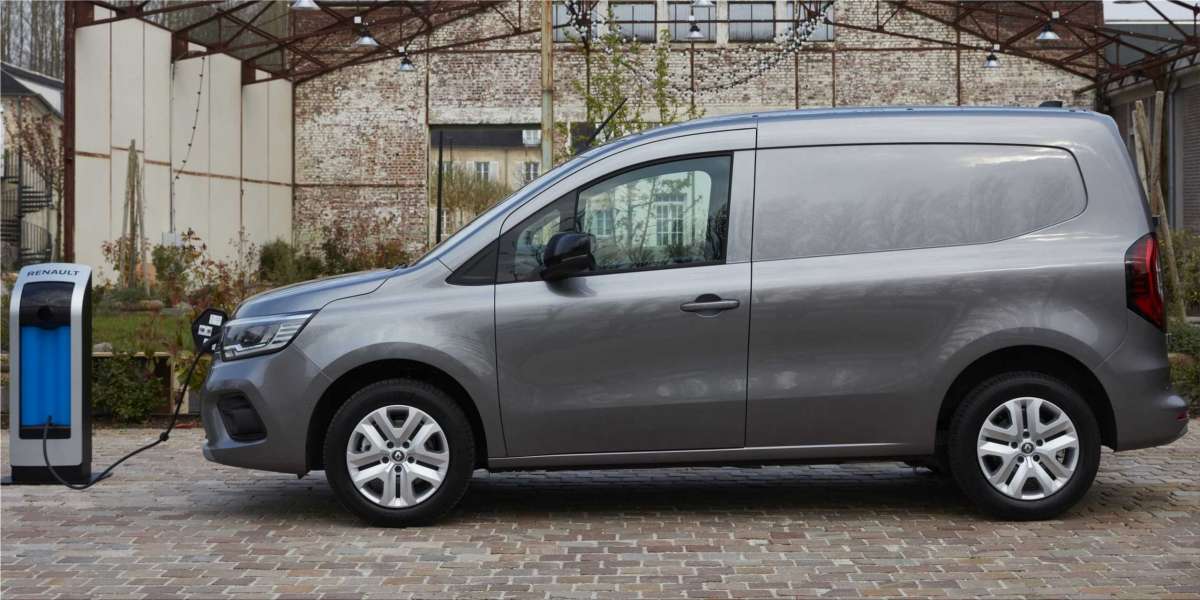 The new Renault Kangoo Van E-TECH Electric with a range up to 300 km