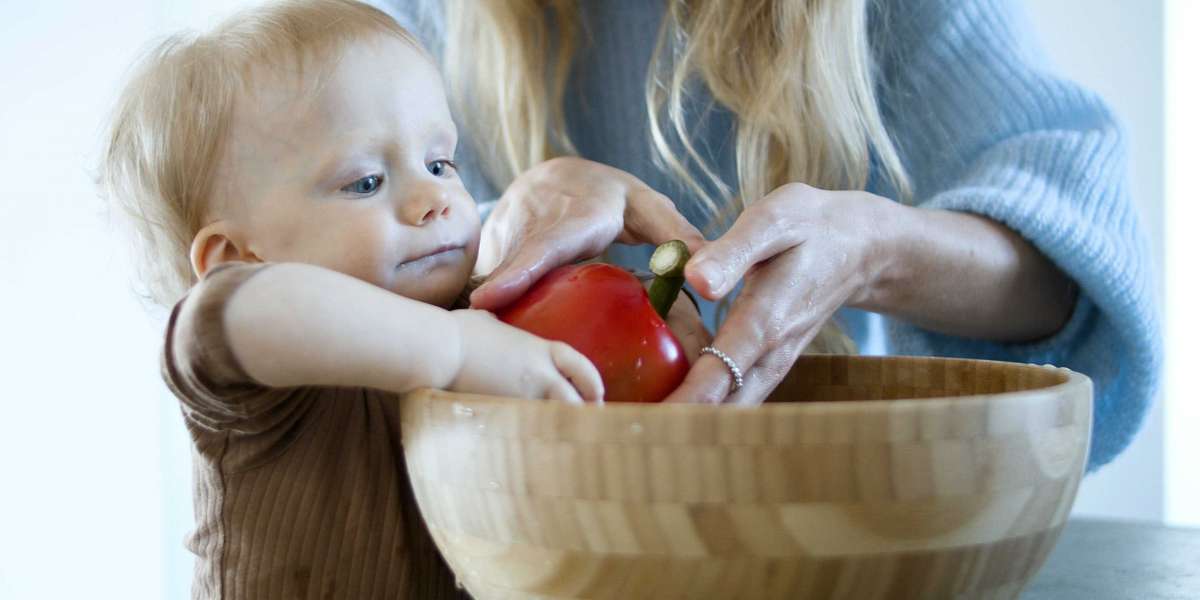 The Benefits of Baby Food: The Importance of Introducing Solid Foods Early.