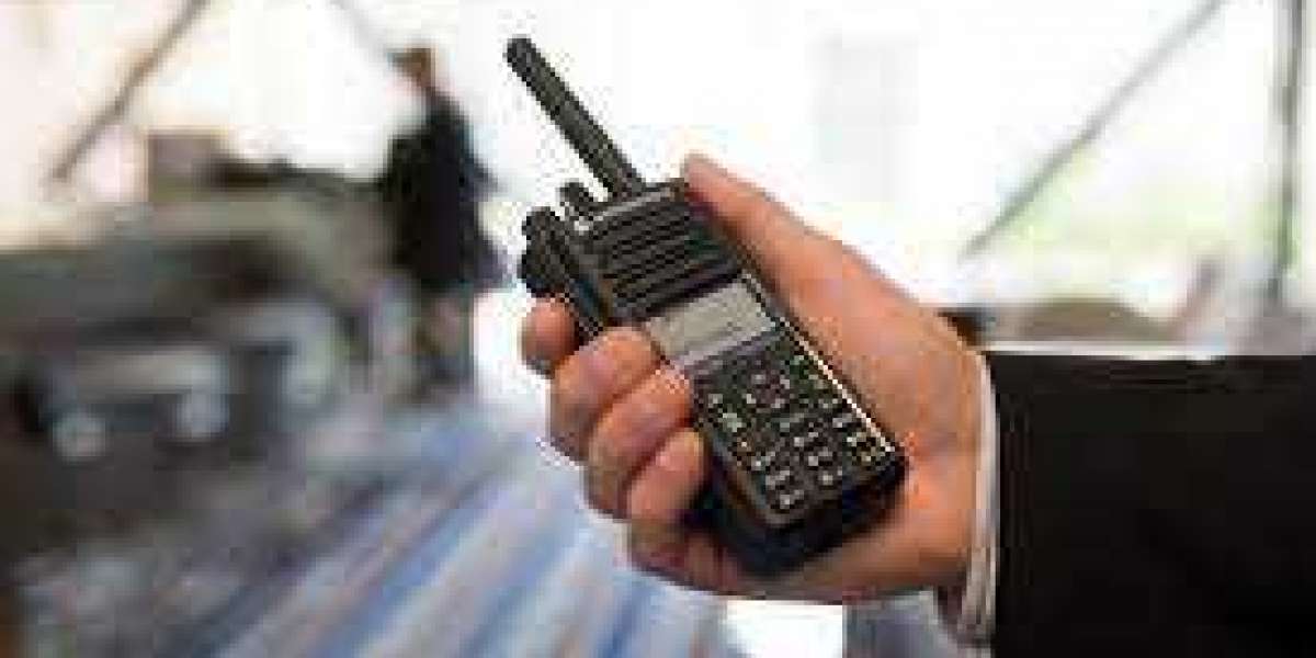 Brand Motorola Two-Way Radios & Walkie-Talkie Sets for Effective On-Site Communication